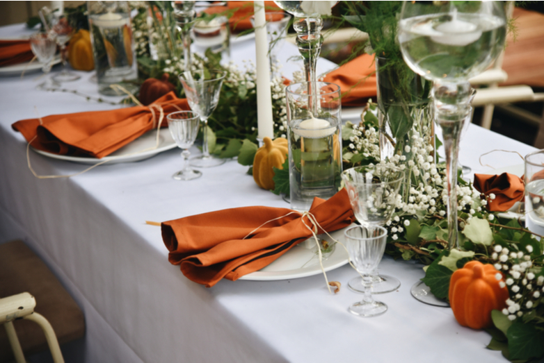 October wedding in Florida with fall decor